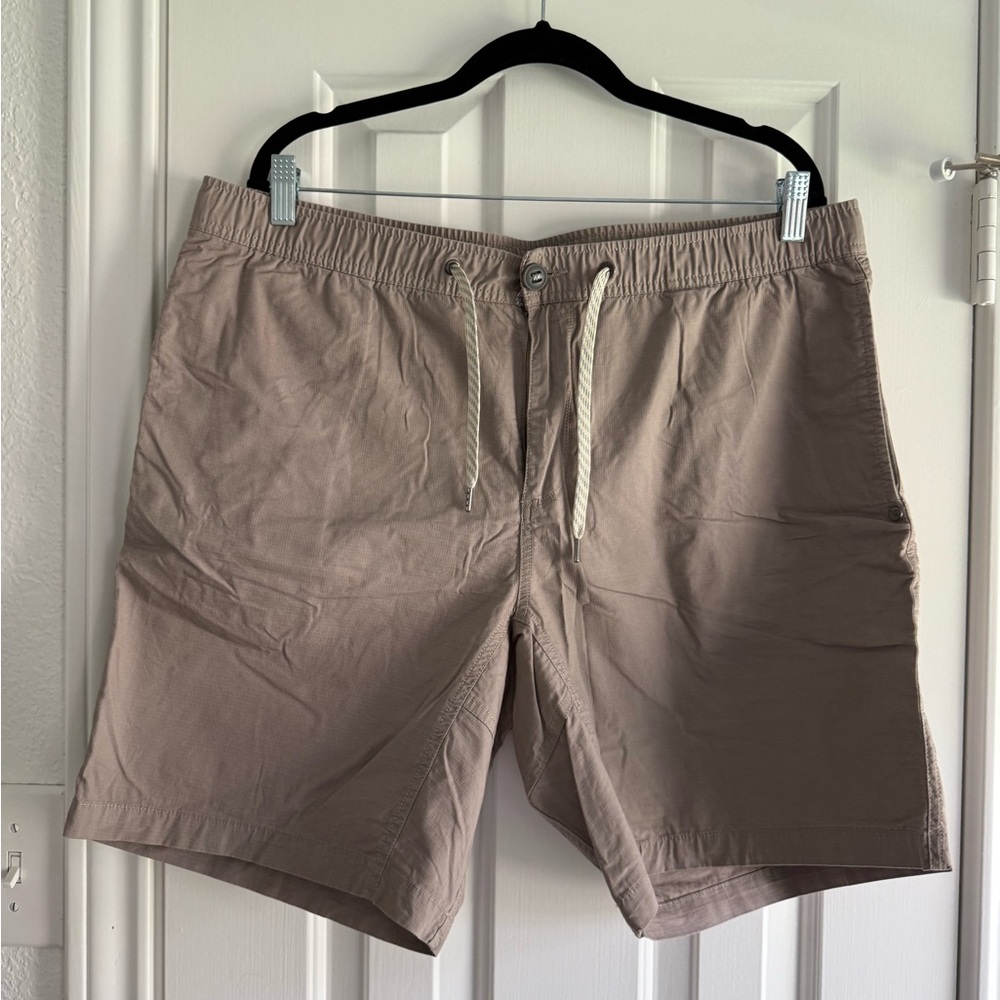 Vuori Men's Light khaki Rip Stop Shorts